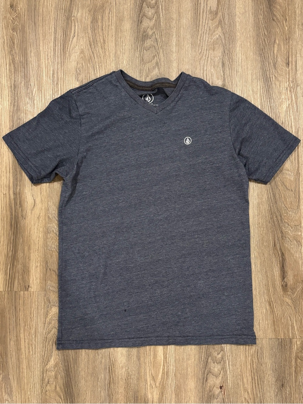 Volcom Men's V-Neck Tee in Charcoal Blue